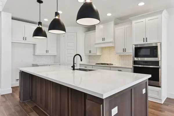 225 Ashmore Ln, Georgetown, TX 78628