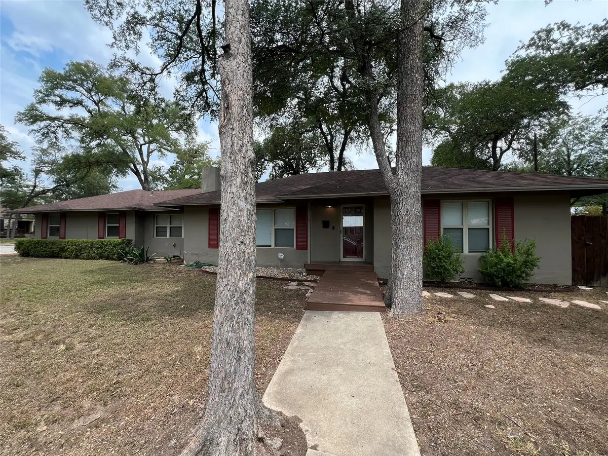 1200 Bentwood Rd, Austin, TX 78722 - Image #1