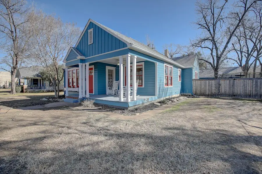 1305 S Elm St, Georgetown, TX 78626 - Image #3