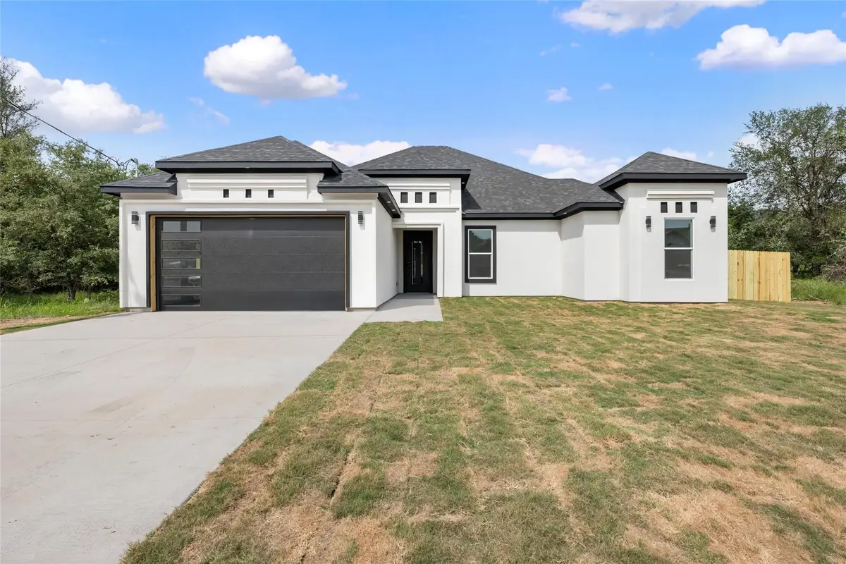 136 Waimanalo Ln, Bastrop, TX 78602 - #1