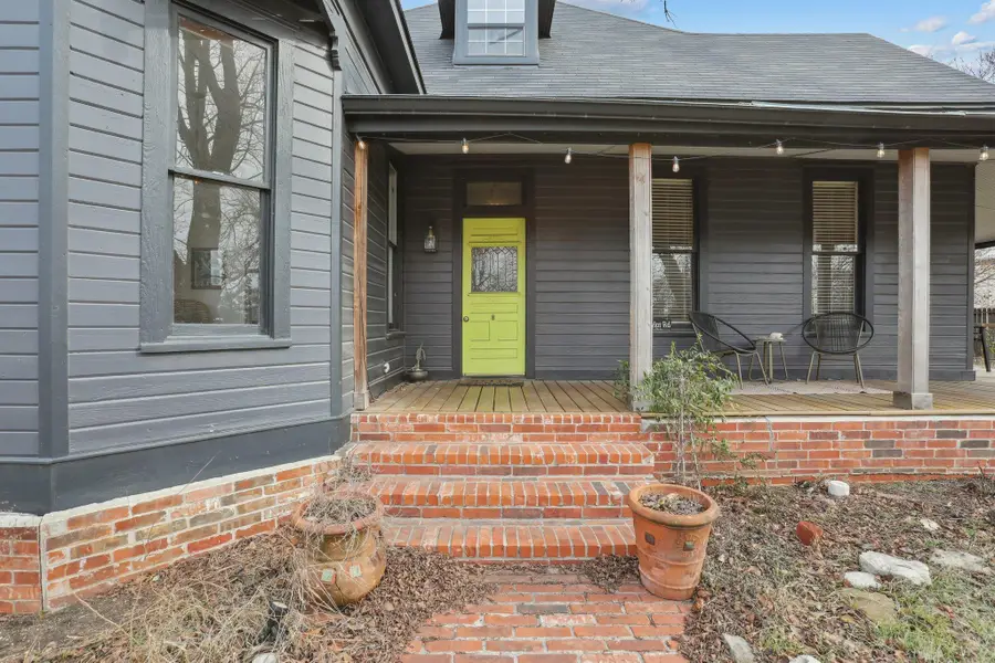 109 Taylor Rd, Elgin, TX 78621 - #2