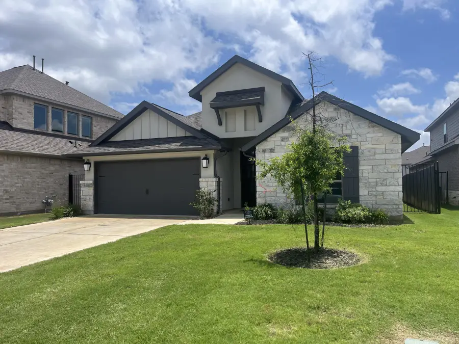 113 Ray Ct, Liberty Hill, TX 78642 - #2