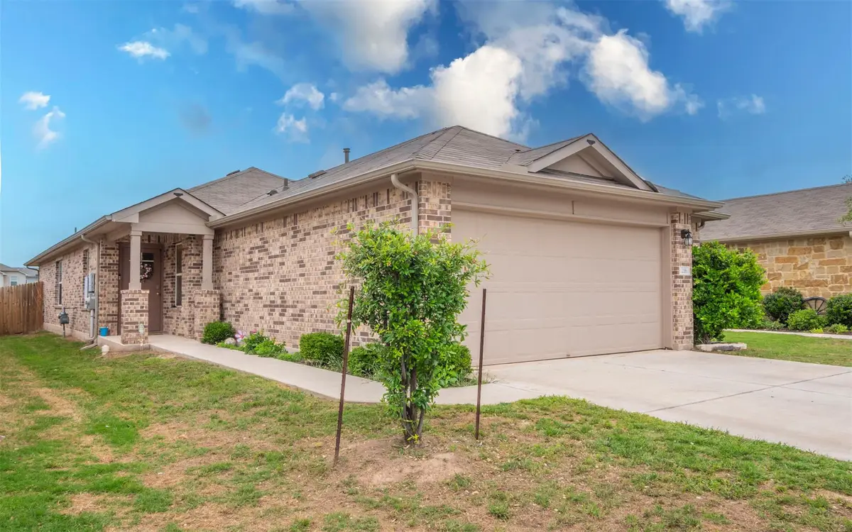 216 Frederick Dr, Georgetown, TX 78626 - Image #1