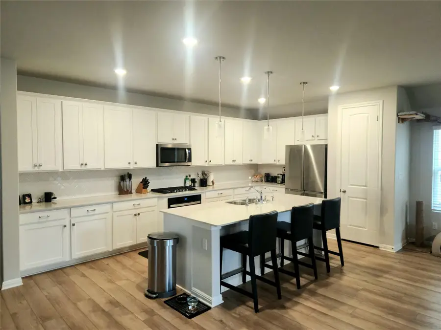 180 Golden Gate Ln, Kyle, TX 78640 - #2