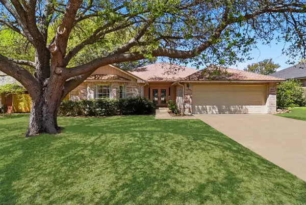 166 Turkey Run, Meadowlakes, TX 78654
