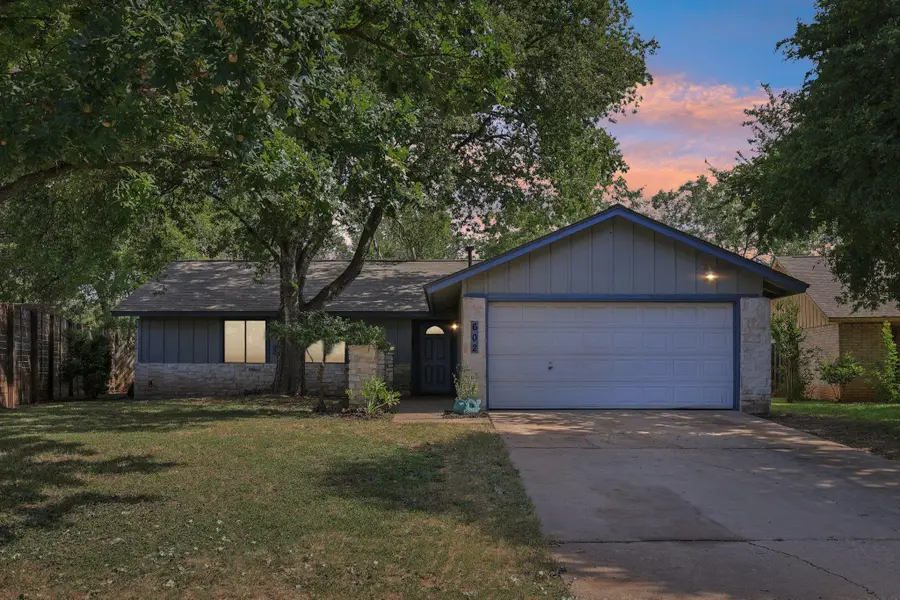 602 Old Stone Rd, Austin, TX 78745 - Image #2