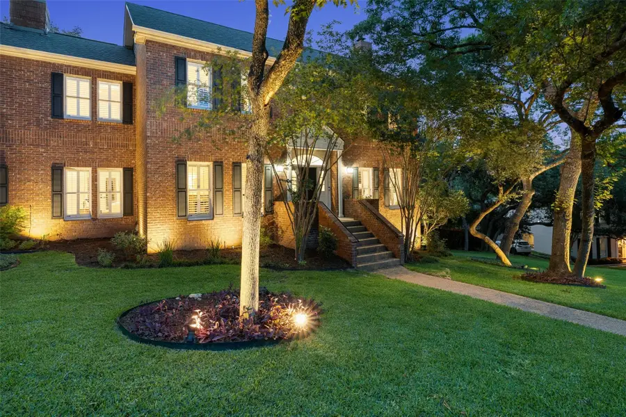 2922 Thousand Oaks Dr, Austin, TX 78746 - #2