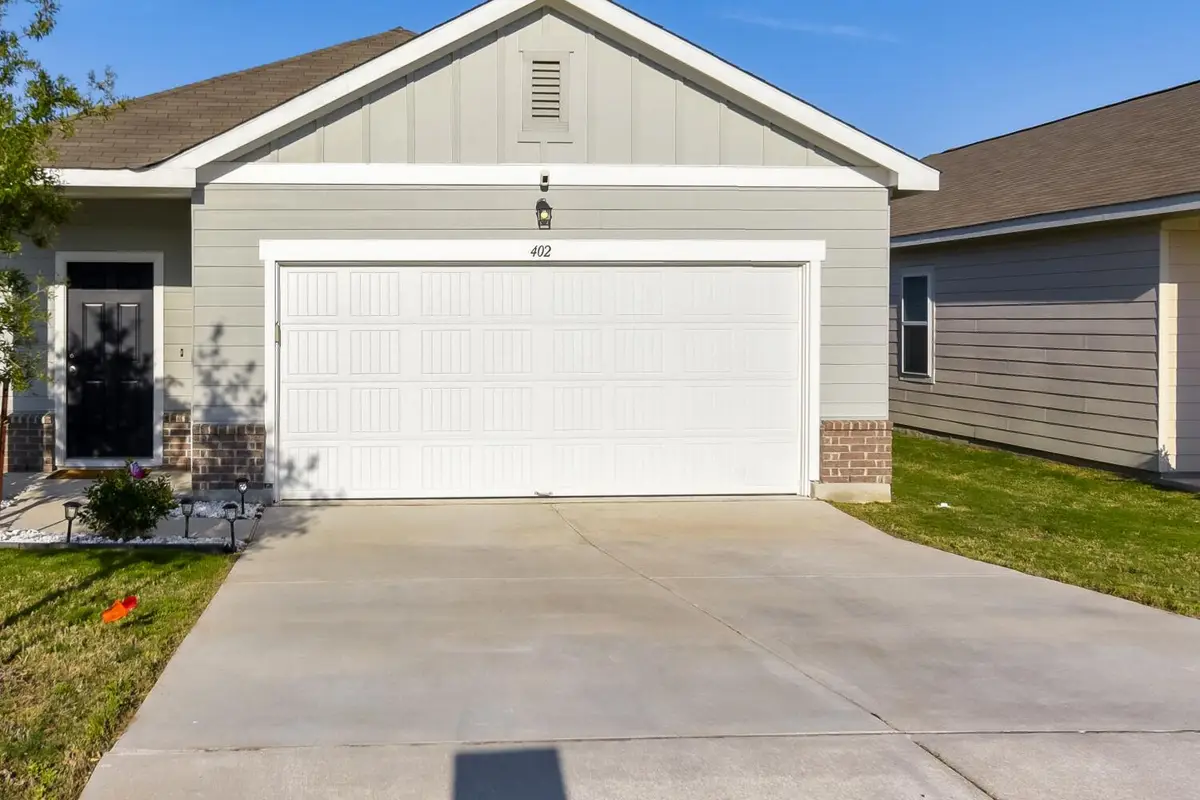 402 Gemsbok Rd, Hutto, TX 78634 - #1