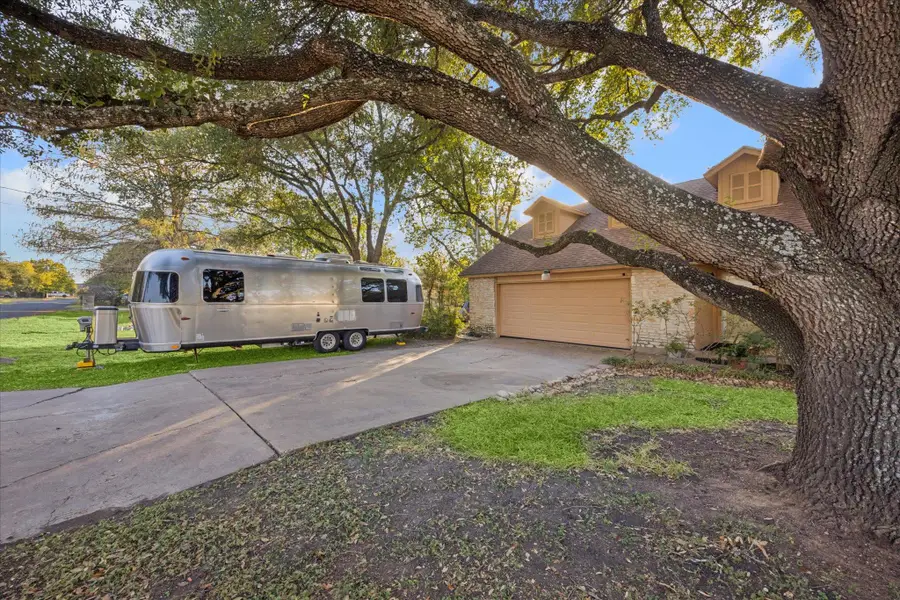 12902 Mystic Dr, Manchaca, TX 78652 - Image #2