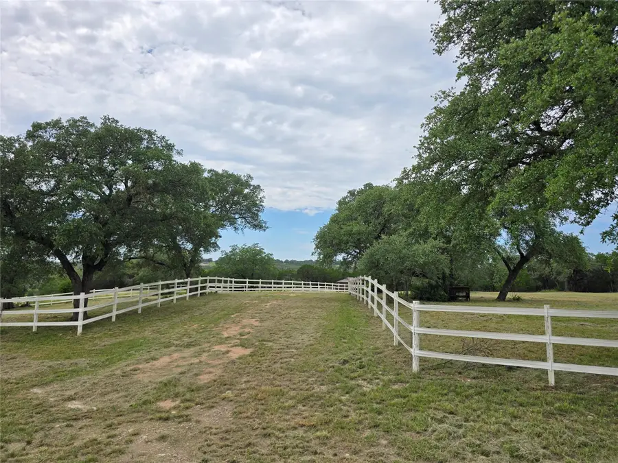 1251 Stone Mountain Dr, Marble Falls, TX 78654 - Image #2