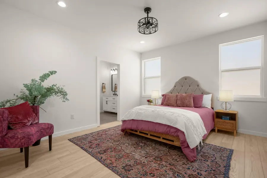 18208 Gregg Bluff Rd, Jonestown, TX 78645 - Image #3