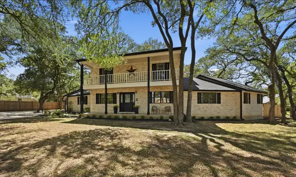 224 Maple Dr, Mountain City, TX 78610
