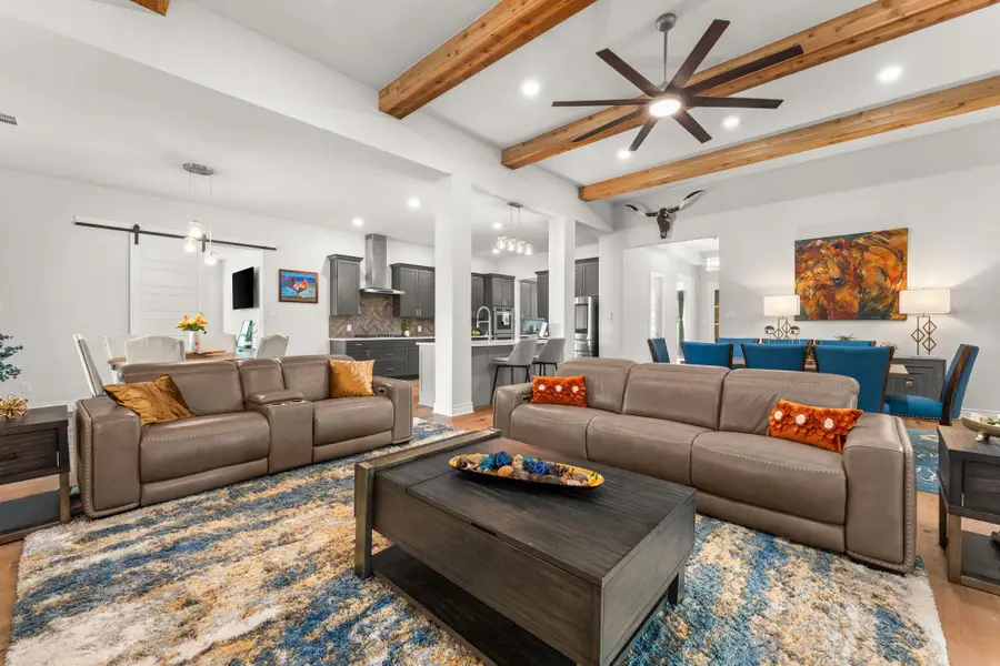 705 Spicewood Trails Dr, Spicewood, TX 78669 - Image #2