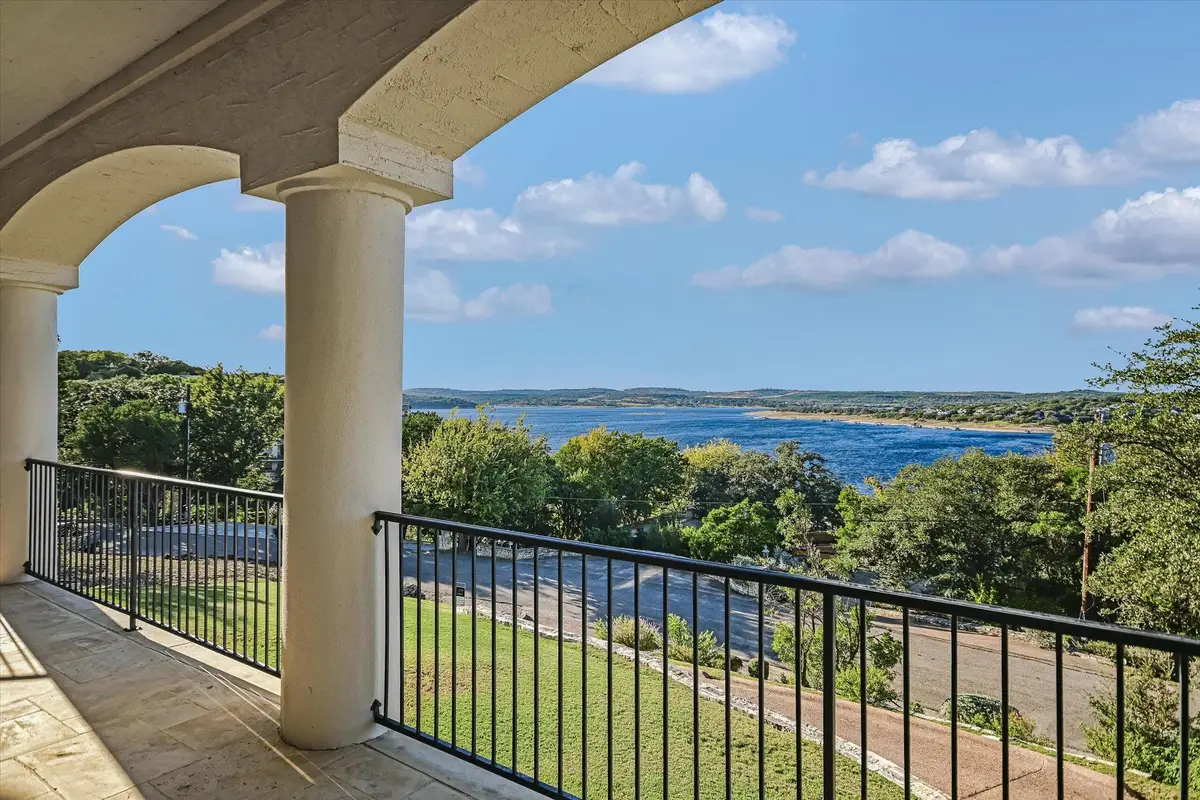 216 Corinthian St, Lakeway, TX 78734 - Image #1