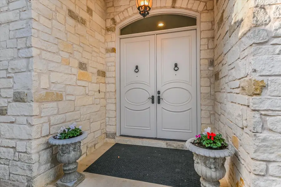 216 Corinthian St, Lakeway, TX 78734 - Image #3