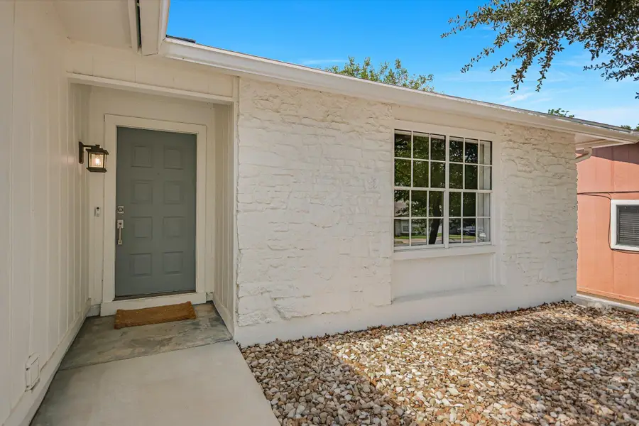 3203 Harpers Ferry Ln, Austin, TX 78745 - #2