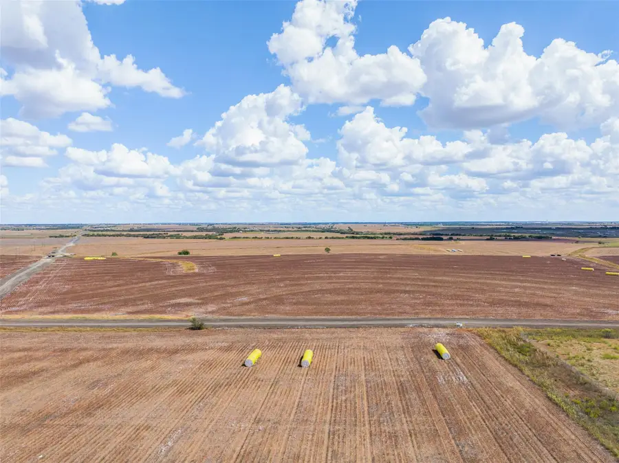 000 Wells Ln, Manor, TX 78653 - Image #3