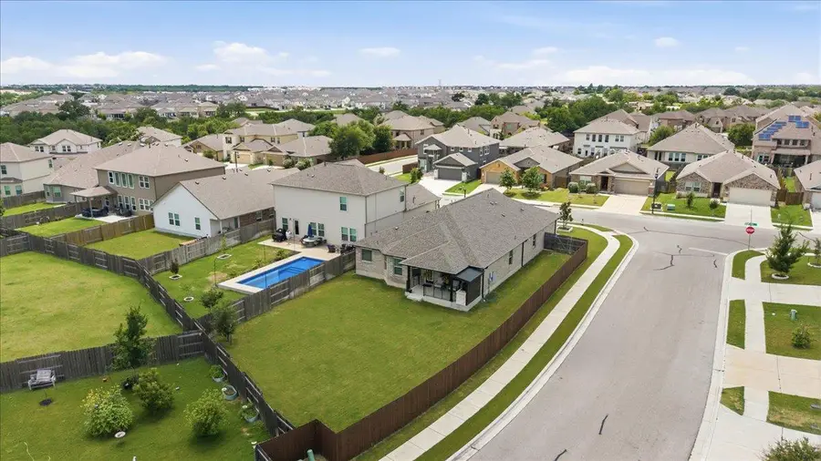 205 Bright Star Ln, Georgetown, TX 78628 - #2