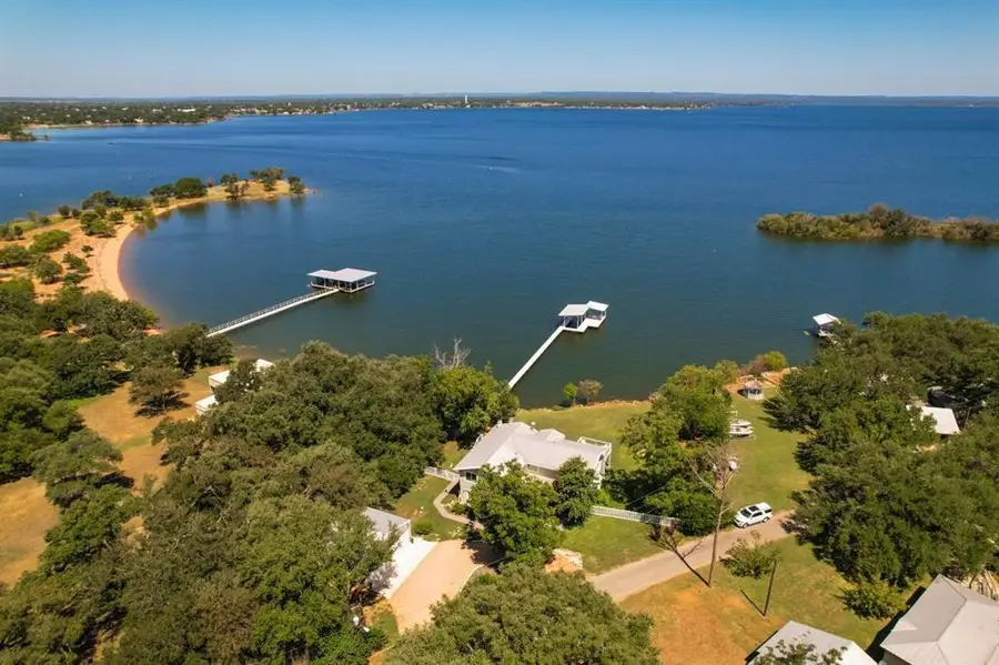 409 Island Lodges Dr, Buchanan Dam, TX 78609 - #3