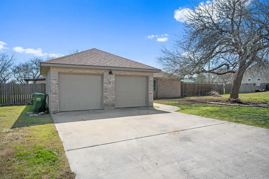 112 River Hills Dr, San Marcos, TX 78666 - Image #3
