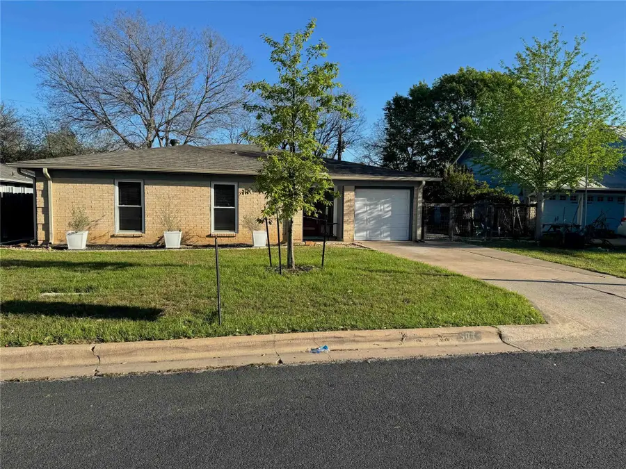 504 Heartwood Dr, Austin, TX 78745 - #2