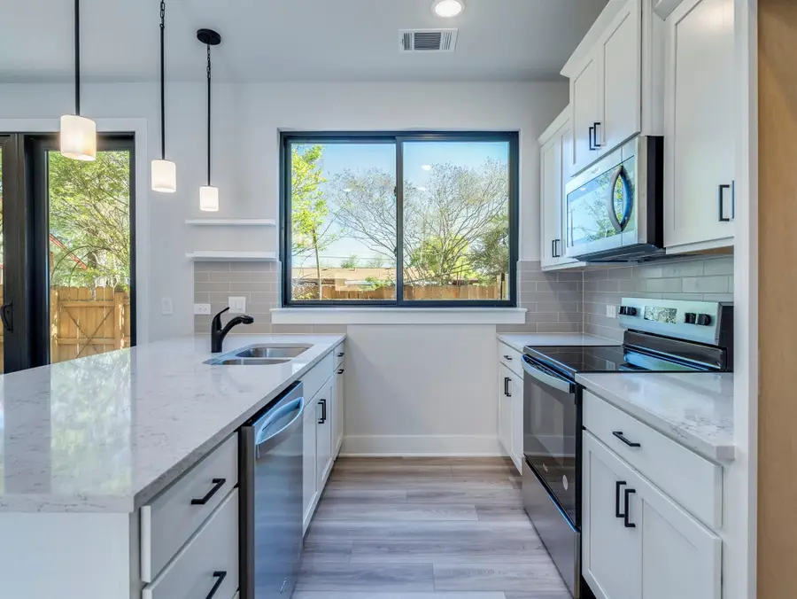 206 E Wonsley Dr #B, Austin, TX 78753 - #2