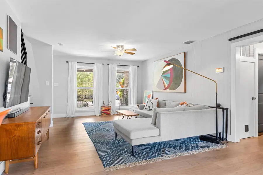 5901 Thames Dr, Austin, TX 78723 - Image #3