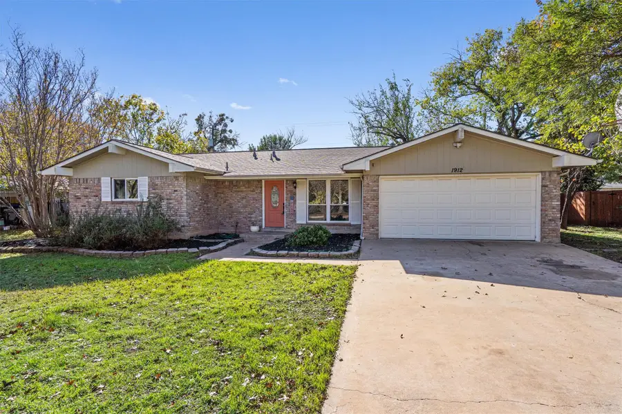 1912 Terry Ln, Georgetown, TX 78628 - Image #3