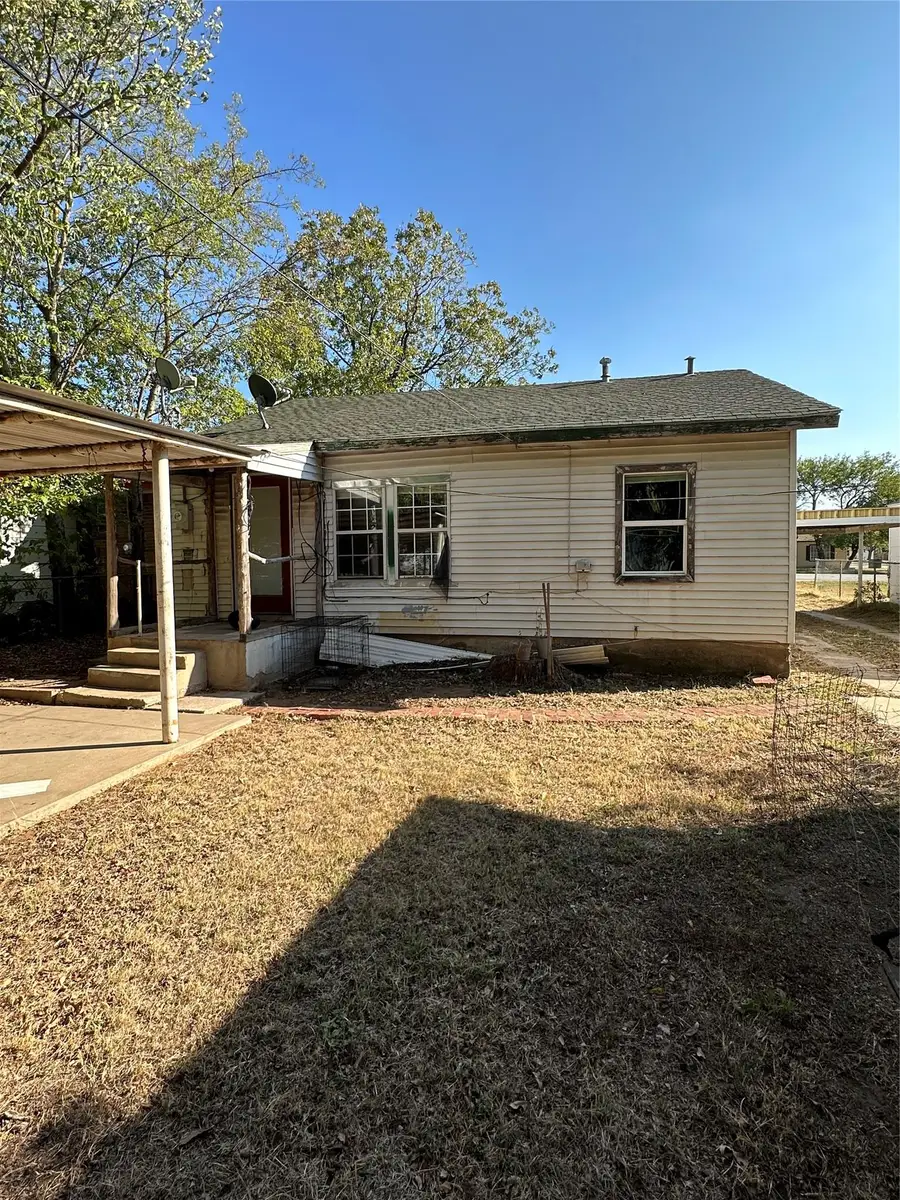 705 E Highway 82, Nocona, TX 76255 - Image #2