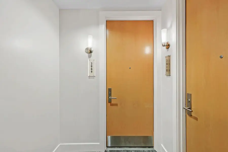 603 Davis St #2009, Austin, TX 78701 - #2