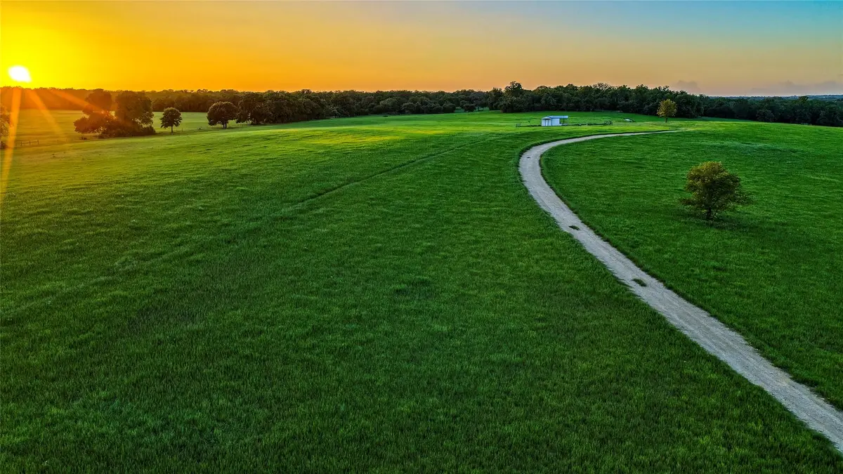 1462 County Road 313, Lexington, TX 78947 - #1