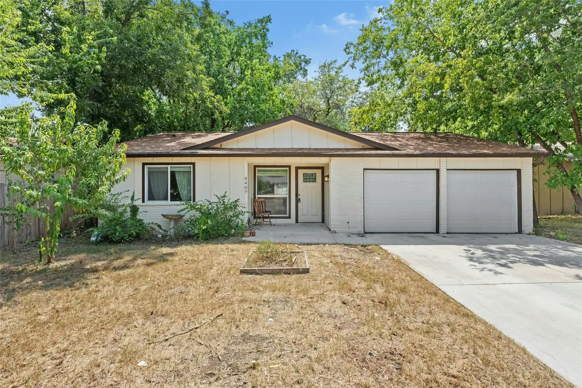 4407 Dovewood Dr, Austin, TX 78744 - Image #1