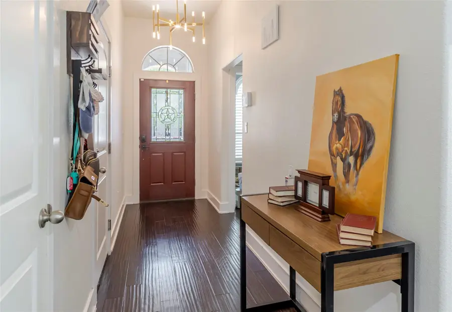 122 Travis Ln N, Paige, TX 78659 - Image #2