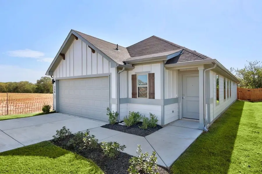 256 Bendecido Loop, Elgin, TX 78621 - Image #2