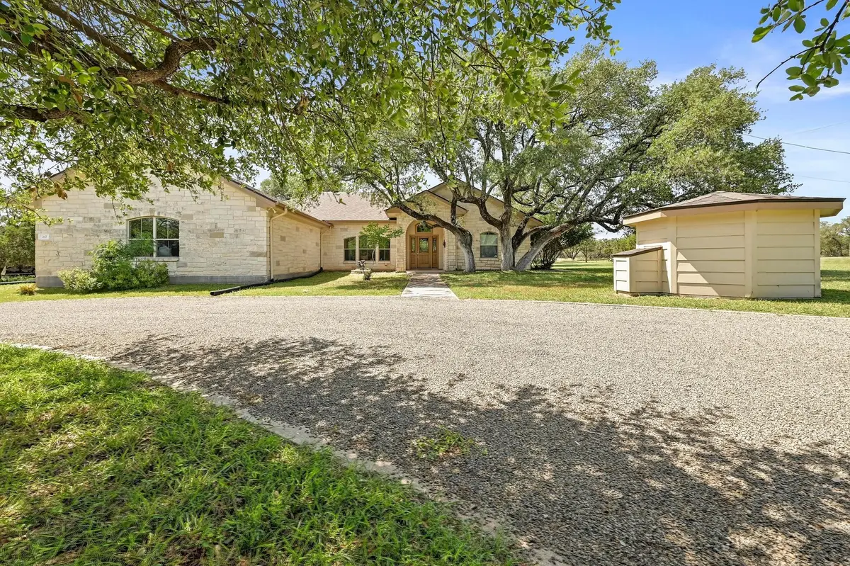 217 Circle Oaks Dr, Burnet, TX 78611 - Image #1