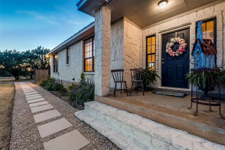 2425 Oak Valley Dr, New Braunfels, TX 78132 - Image #3