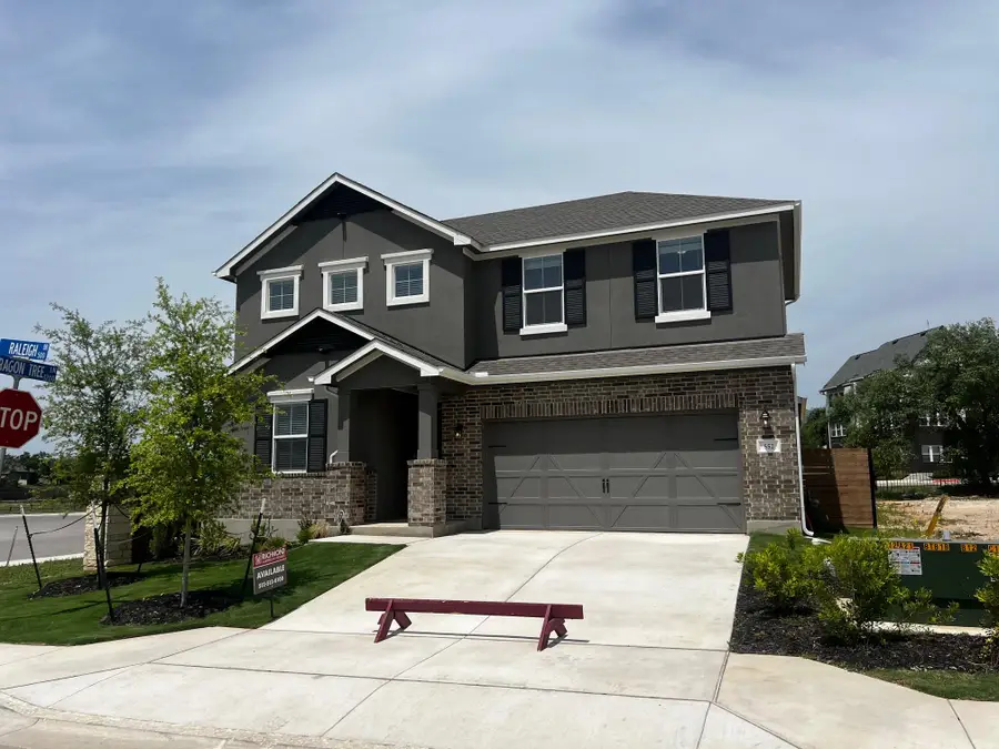 552 Raleigh Dr, Georgetown, TX 78633 - Image #2