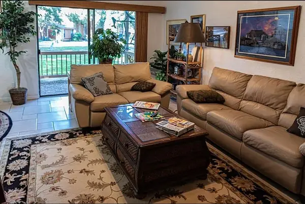 11 Cypress Fairway Vlg, Wimberley, TX 78676