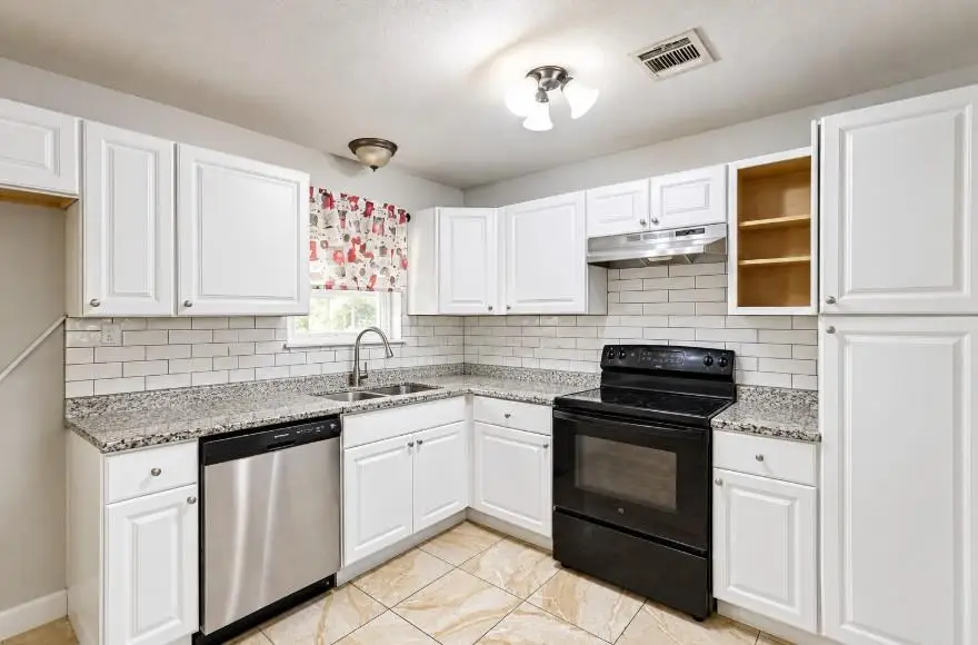 4709 Baton Rouge St, Houston, TX 77028 - #2