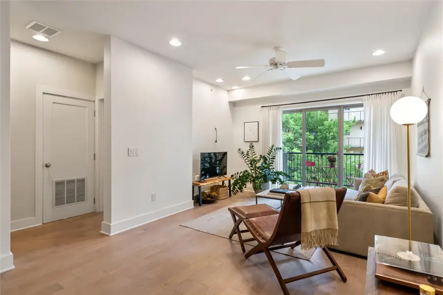 908 Nueces St #37, Austin, TX 78701 - #2