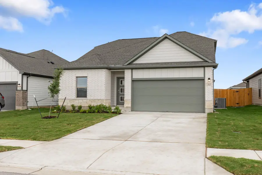 212 Lazy Lizzy Rd, Jarrell, TX 76537 - Image #2