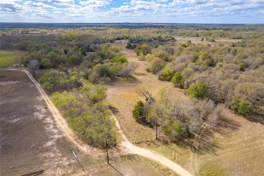000 Armadillo Ln, Bastrop, TX 78602 - Image #3