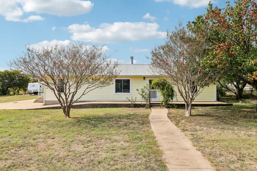340 Park Meadow Dr, Jarrell, TX 76537 - #2
