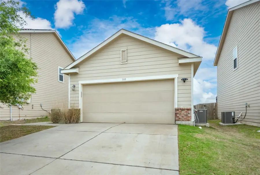 109 Rainey Dr, Jarrell, TX 76537 - #2