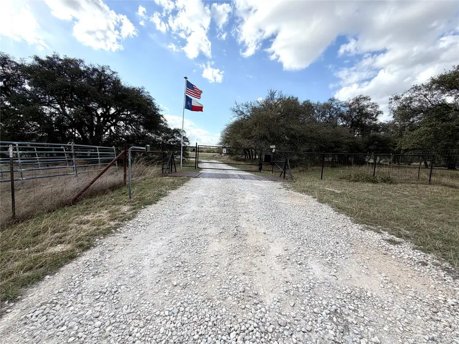 1360 County Road 233 Rd, Florence, TX 76527 - #2