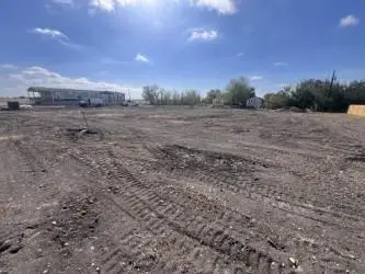 708 E Pecan St, Granger, TX 76530 - Image #2