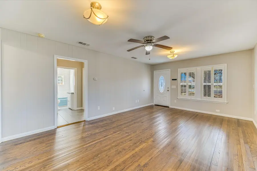 318 NW Loop 230 Highway, Smithville, TX 78957 - #3