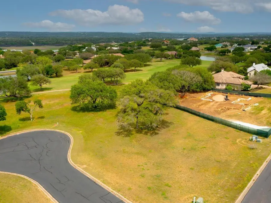 2101 Chipshot Ct, Spicewood, TX 78669 - Image #2
