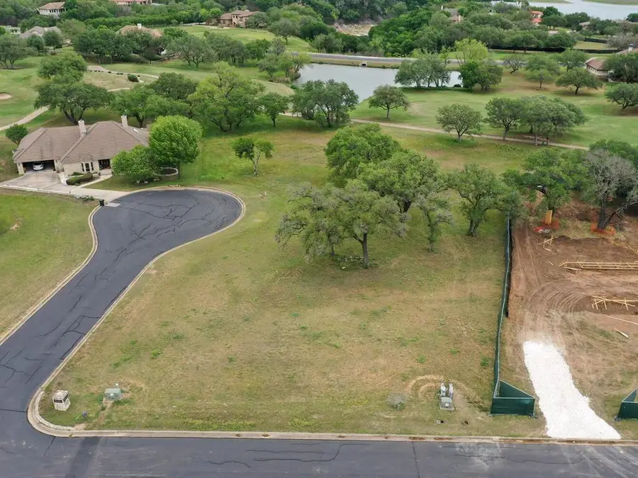 2101 Chipshot Ct, Spicewood, TX 78669 - Image #3