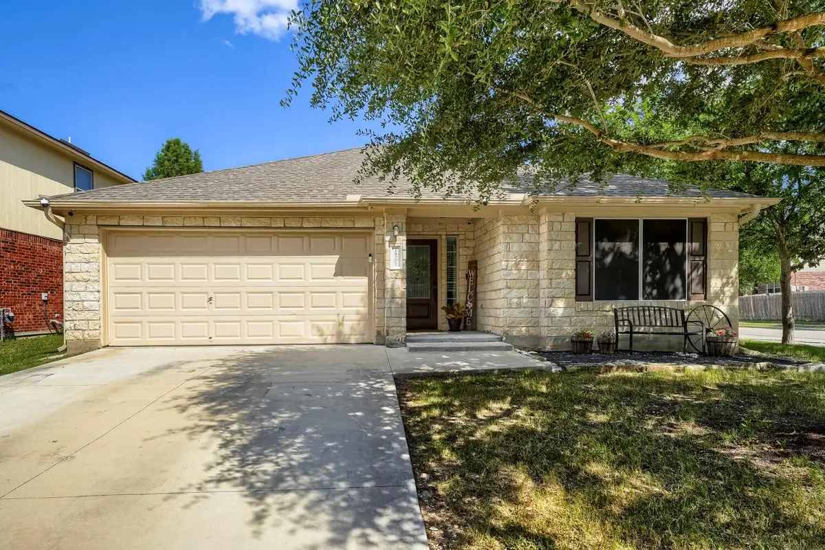 18701 Dry Pond Dr, Pflugerville, TX 78660 - #1